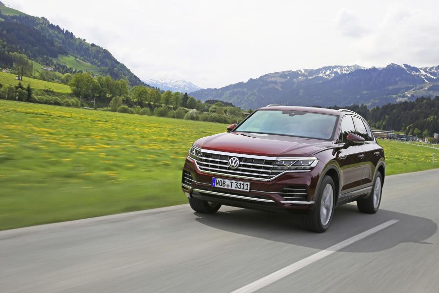  Volkswagen Touareg V6 TDI 2018 года  (WW) (фото 2 из 40)
